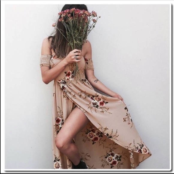 Haute Rogue Off Shoulder Boho Floral Dress - Picture 2 of 8